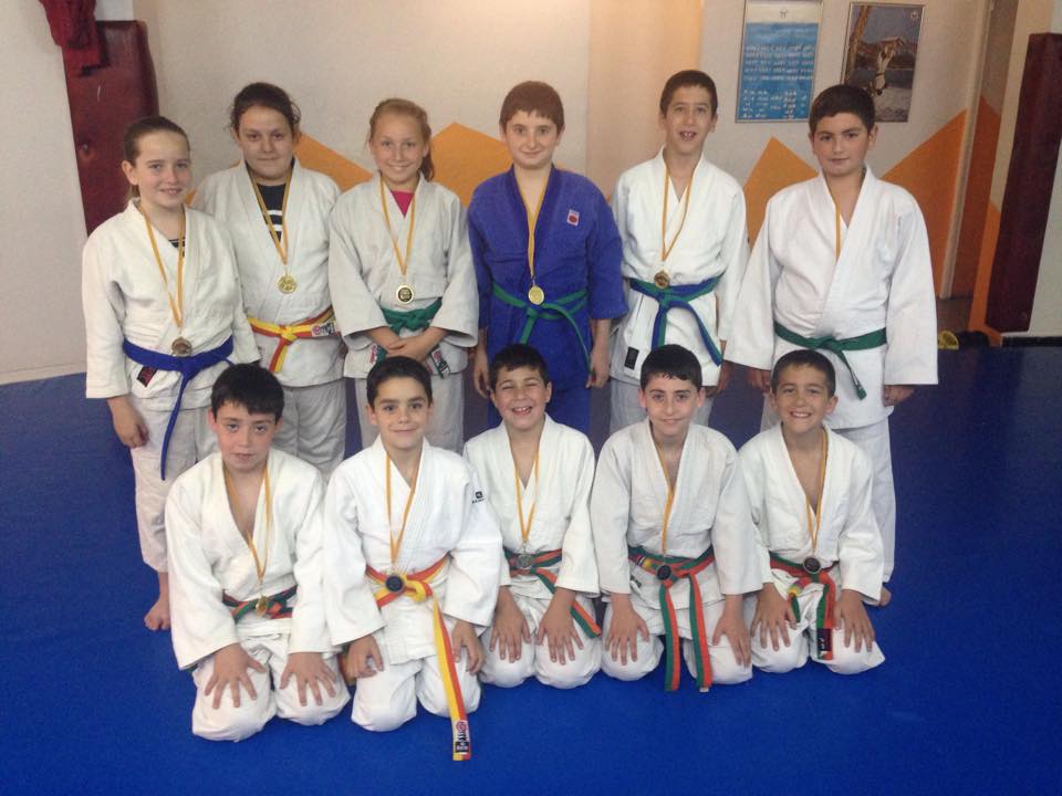 El Club de Judo la Llagosta suma onze medalles al català benjamí i aleví