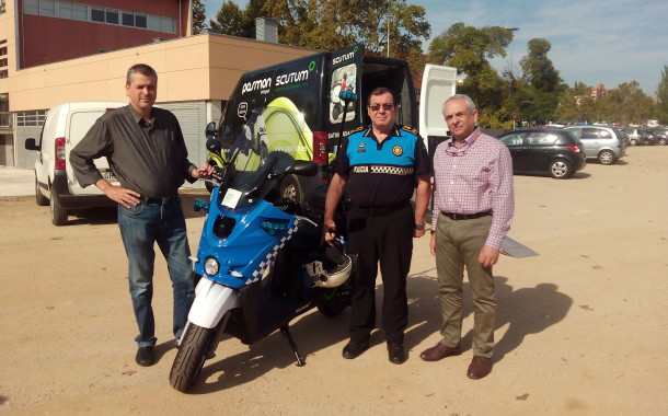 La Policia Local provarà durant una setmana una motocicleta elèctrica