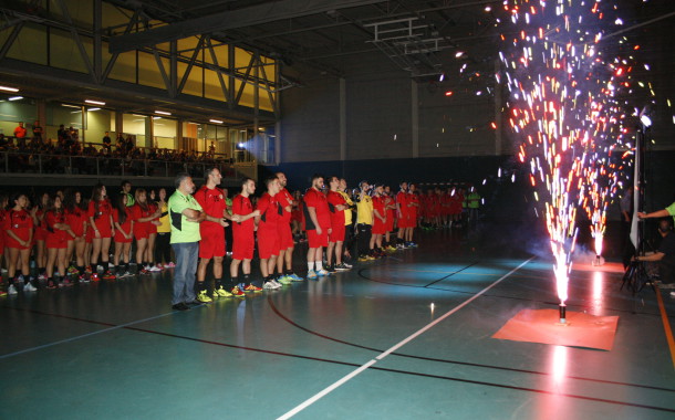 El Joventut Handbol va celebrar dissabte la presentació dels 18 equips del club