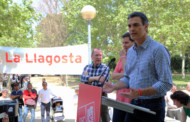Pedro Sánchez fa campanya a la Festa de la Rosa del PSC llagostenc