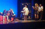 Nanocosmos Teatre omple el Centre Cultural amb 'Hombres al borde de un ataque de mujeres'
