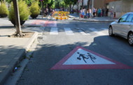 L'Ajuntament instal·la nous senyals de trànsit a les entrades de les escoles