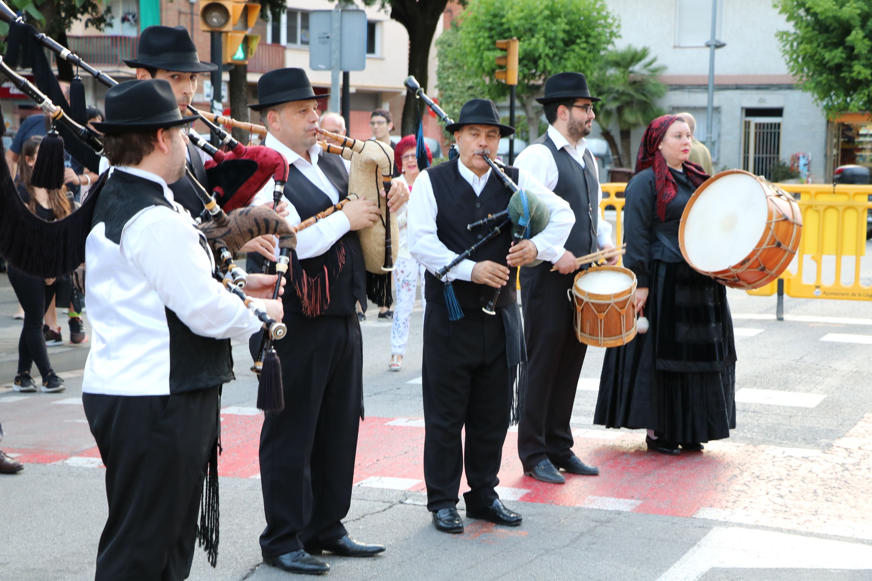 Molta assistència de públic a la Festa Galega d'Alborada
