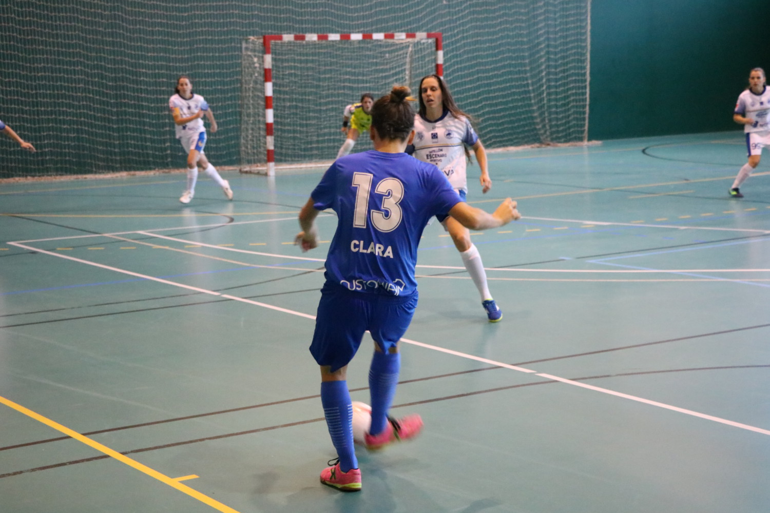 El Club Deportivo la Concòrdia guanya el Castelló (4-2) i se situa en primera posició