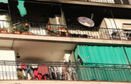 Tornen els primers veïns al bloc de pisos de la plaça de Catalunya