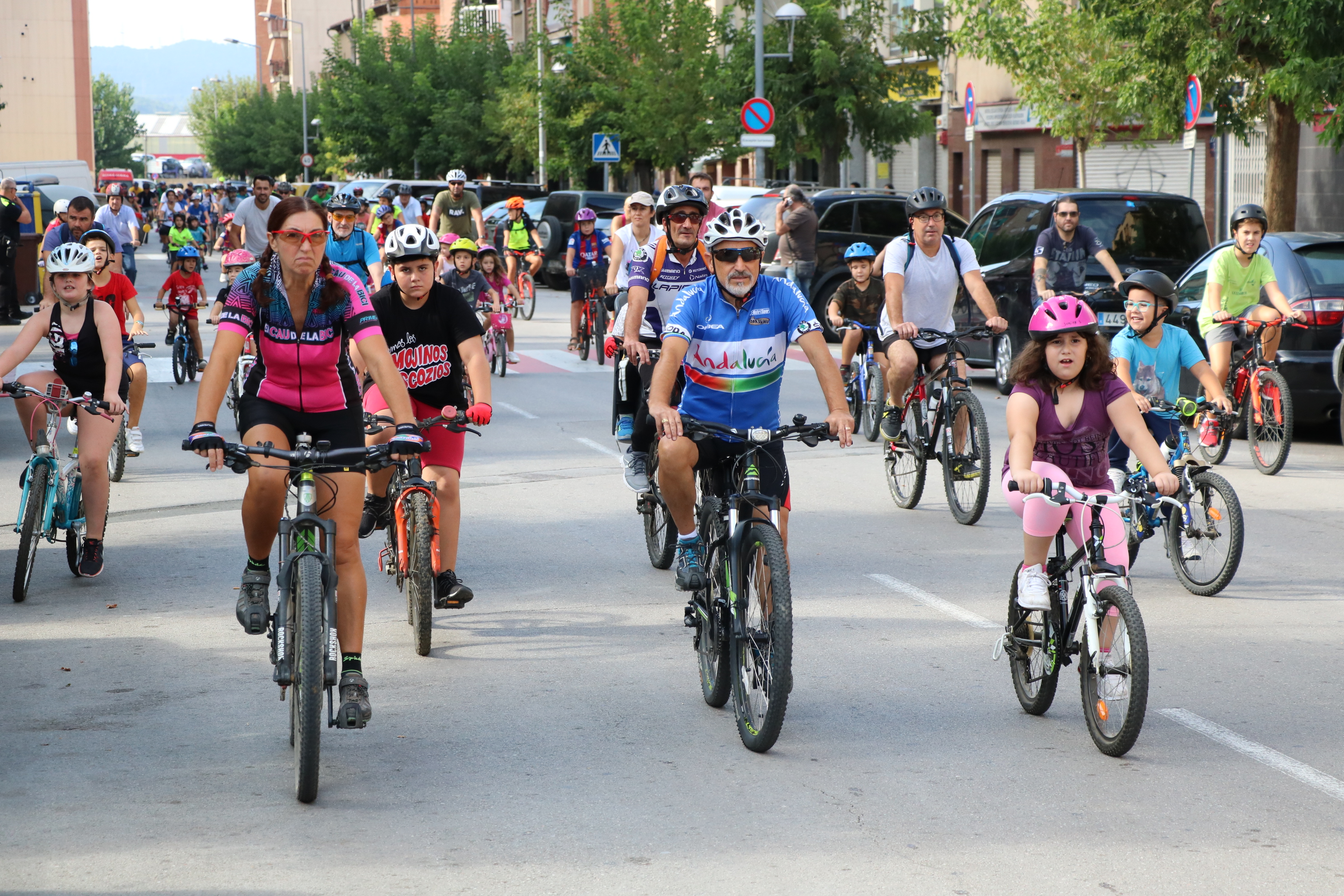 Unes 120 persones han participat avui en la Diada de la Bicicleta