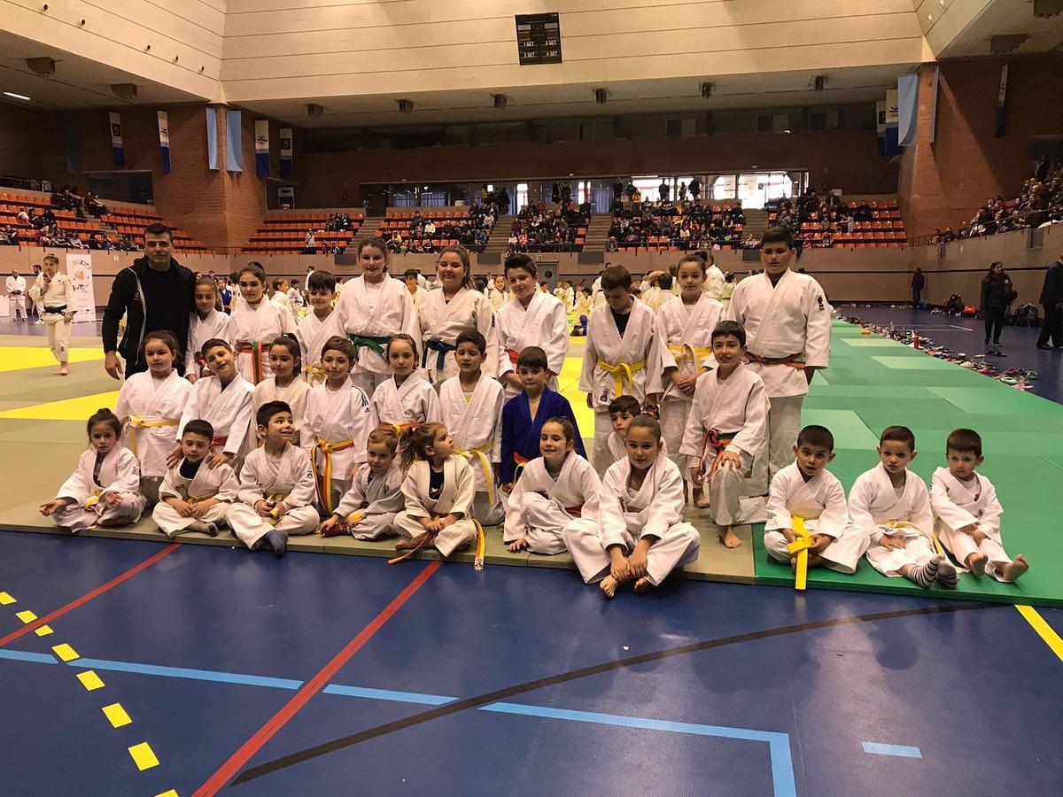 L'AE Karate-Judo participa en una trobada del Judoxics